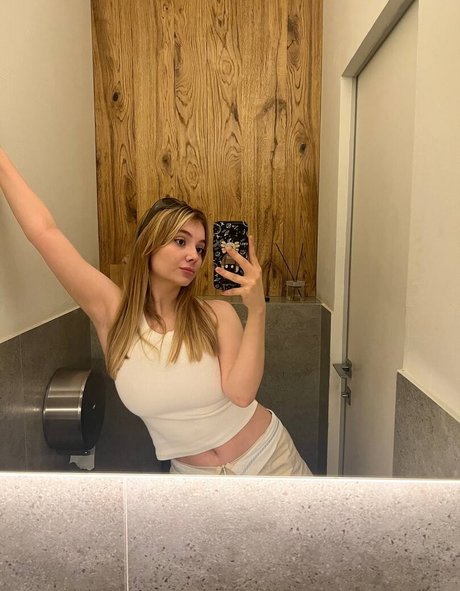 iambobriha pornstar adult picture