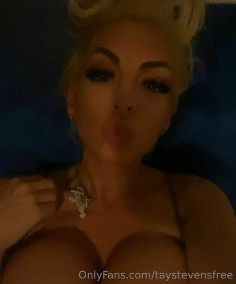 taystevensfree erotic star photos