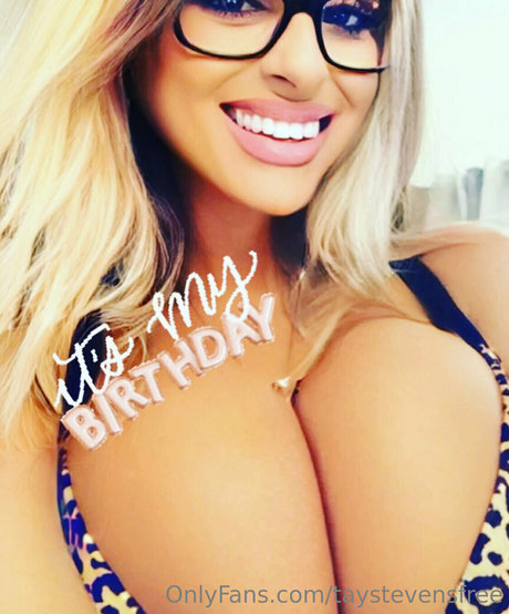 taystevensfree pornstar art gallery