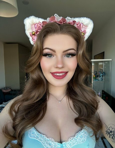 freedellieisla nudes model images