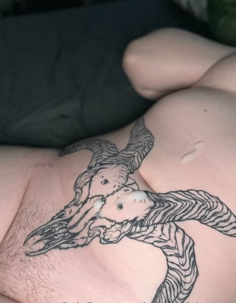 lustandfairydust star nude photo