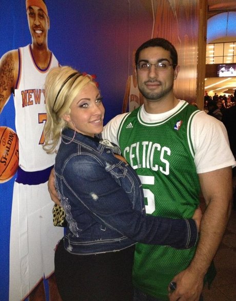 smile onlyfans pornographic images