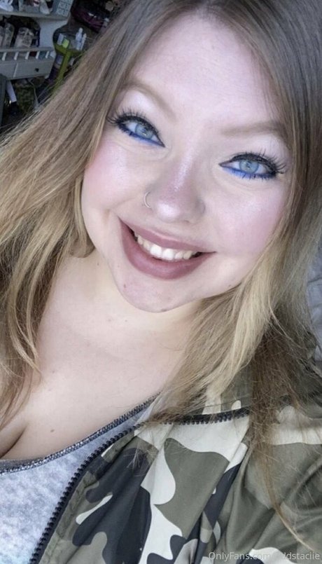 dddstaciie hot actress pic