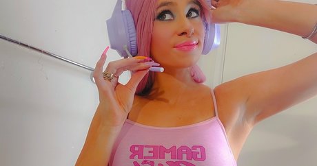 missdelishhhh actress pictures