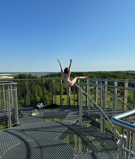 blonde hairy pussy onlyfans free images