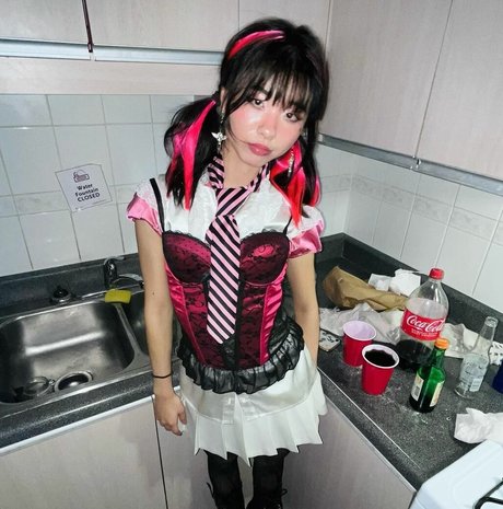 female popular onlyfans hot nude images