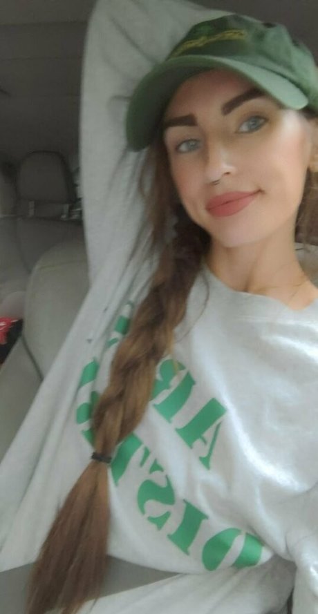 whimsywords best model photo