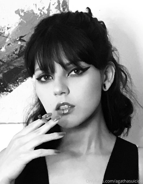 blvckchxrry model best pictures