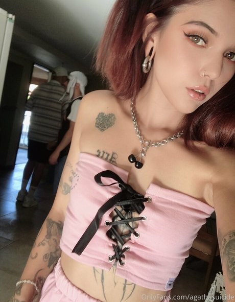 blvckchxrry nice model photos