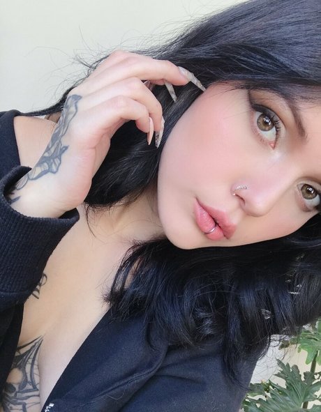 blvckchxrry model sexy archive