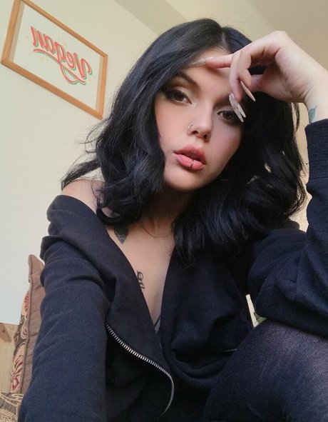 blvckchxrry exclusive star images