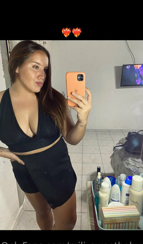 feet milf onlyfans top image