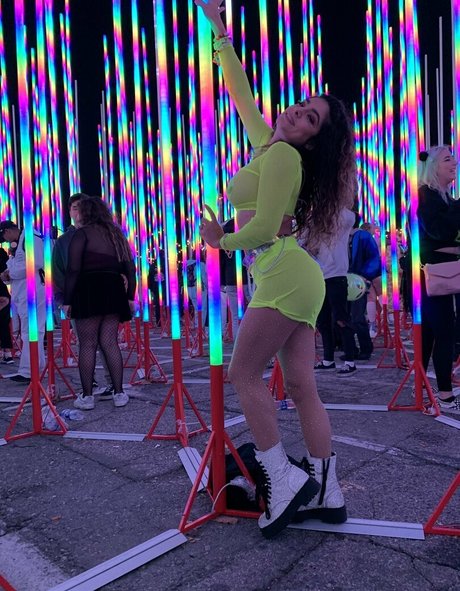 big tits teen onlyfans sexy picture