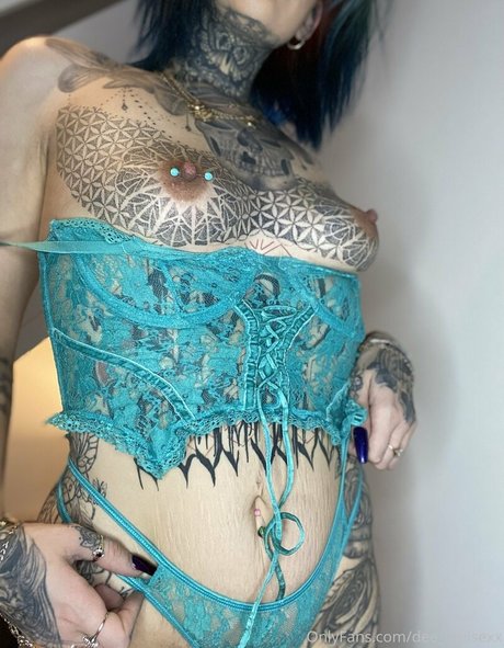 dee louisexx art star gallery