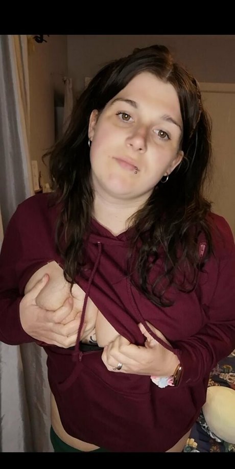 pregnantgothmama model xxx pictures