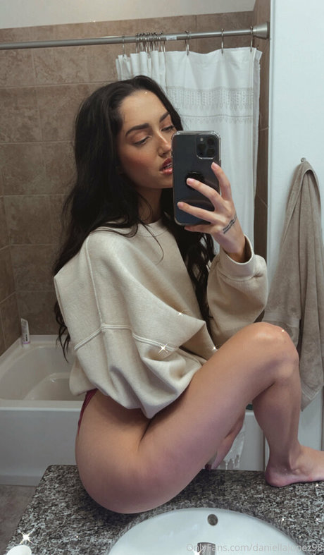 itsdaniella777 hot model photos