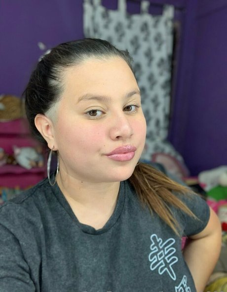 badgirl1882 star high quality pics