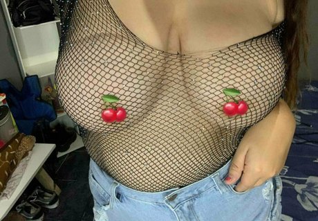 badgirl1882 xxx actress photo