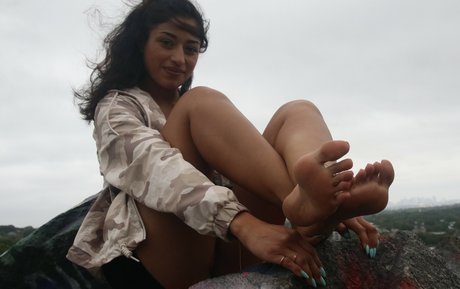 Joeys Feet Girls adult star photos