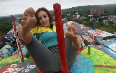 Joeys Feet Girls xxx model photo