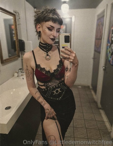 littledemonwitchfree model nice img