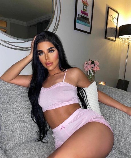 Emily Oldring adult actress pics