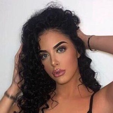 Emily Oldring pretty model img