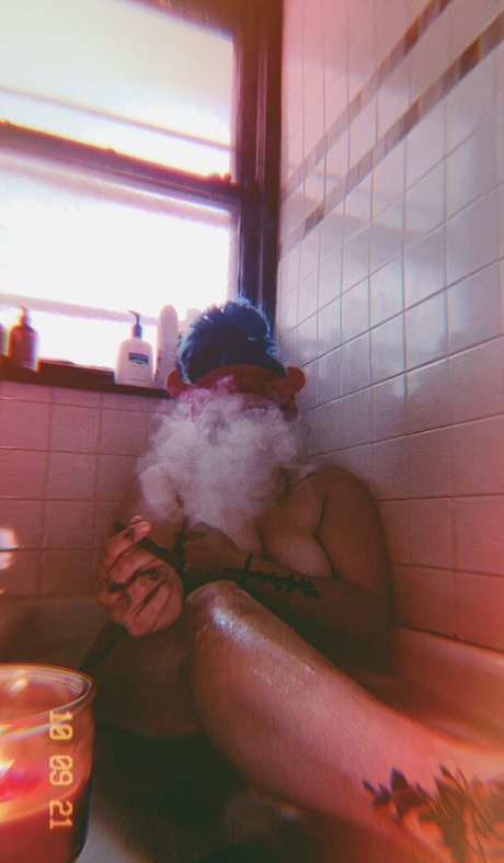 pipermedown model porn image