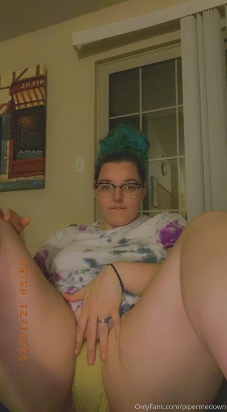 pipermedown star naked pics