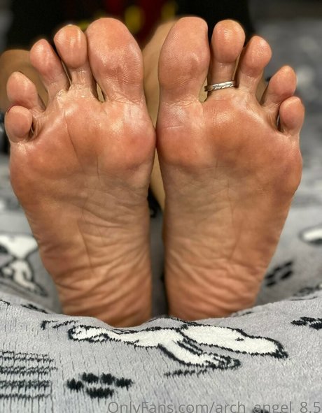 alluring angel annabelle sexy star picture