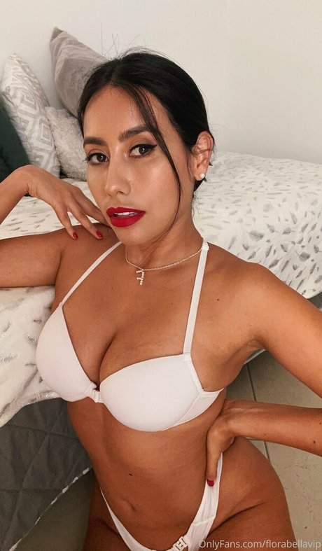 florabellafree pretty model img