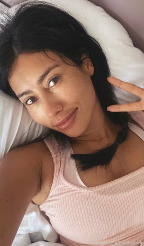 florabellafree naked model pictures