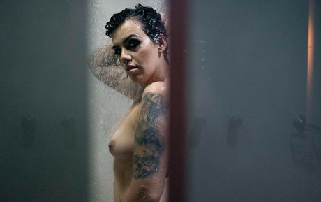 extreme squirt onlyfans free nude photos