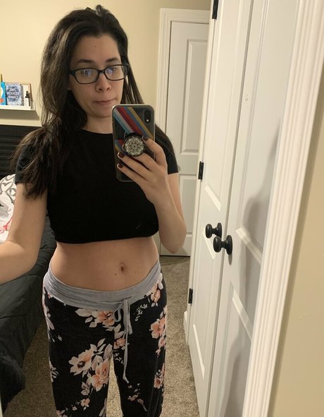 sierrarblakefield pretty actress photos