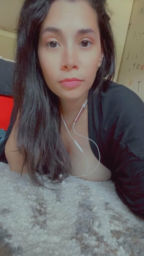 sierrarblakefield star exclusive image