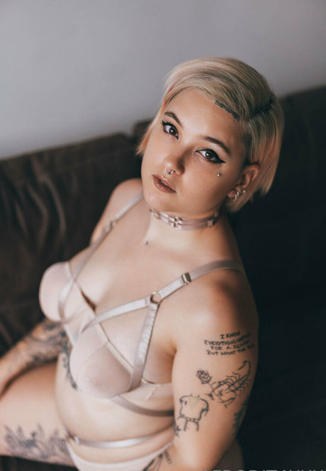 afrodit4x model xxx picture