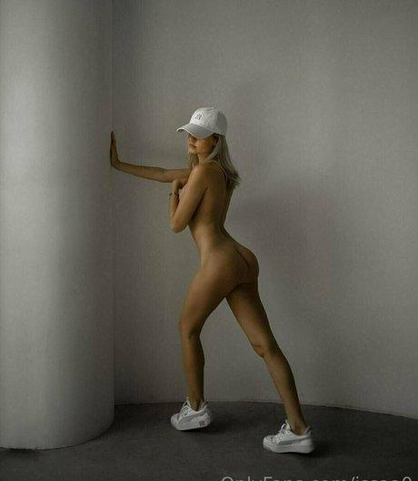 curvy nude onlyfans adult gallery