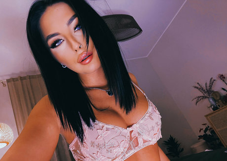 milf handjob onlyfans art porn archive