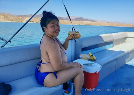 bustythaigirlx beautiful pornstar pic