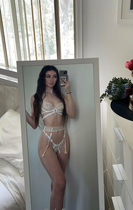 juicyalycia hot actress pic