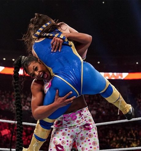 Nikki Cross star best photos