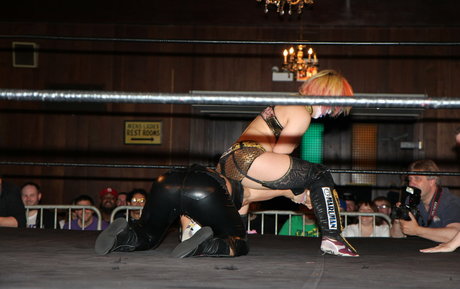 Nikki Cross sexy star pics