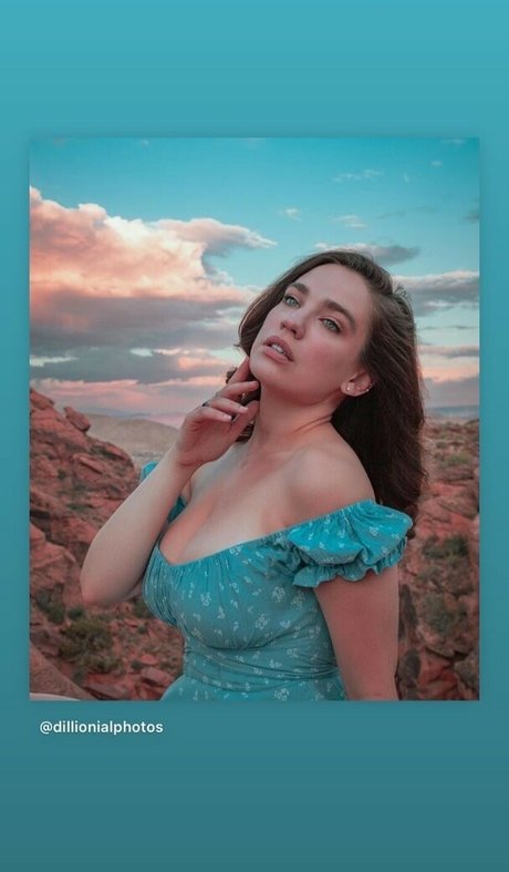 Stephanie Oustalet star art picture