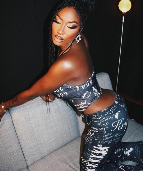 Aya Nakamura art pornstar images