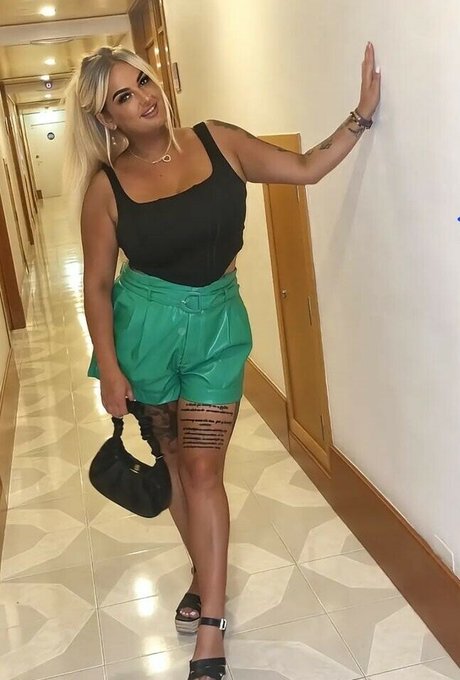 georgina hannah porn model img