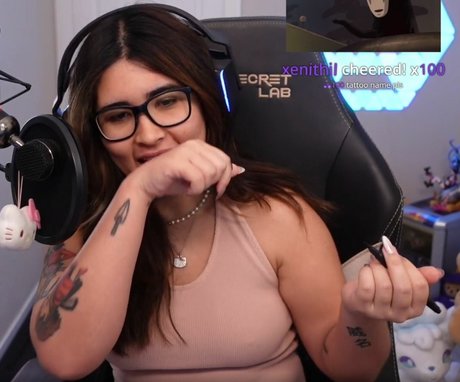 skinny asian onlyfans sexy nudes photo