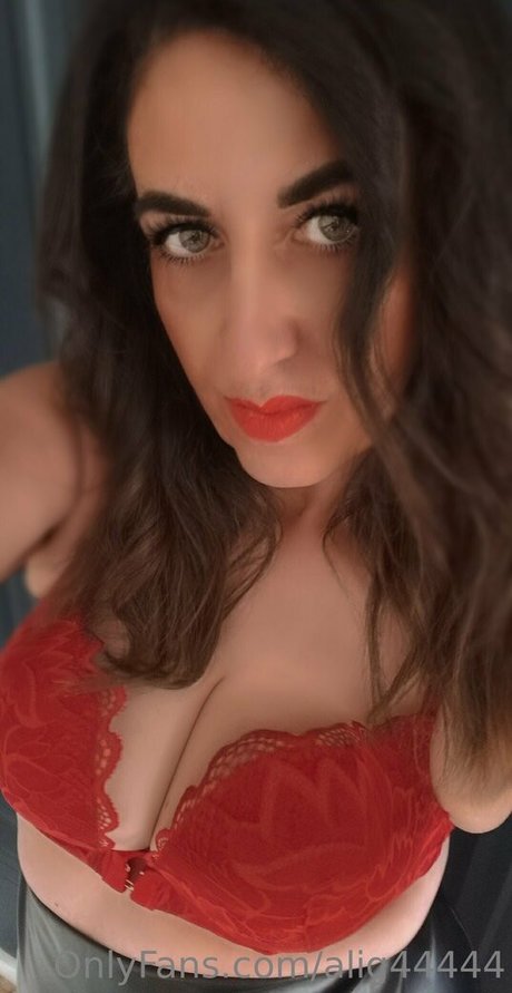 alig44444 model free pics