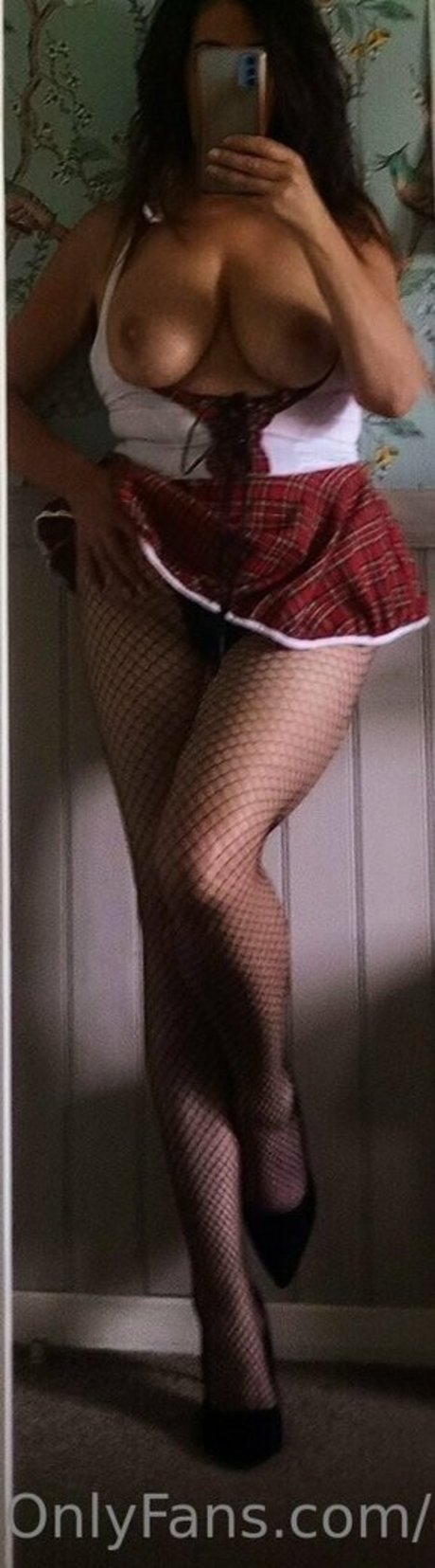 alig44444 model nudes photos