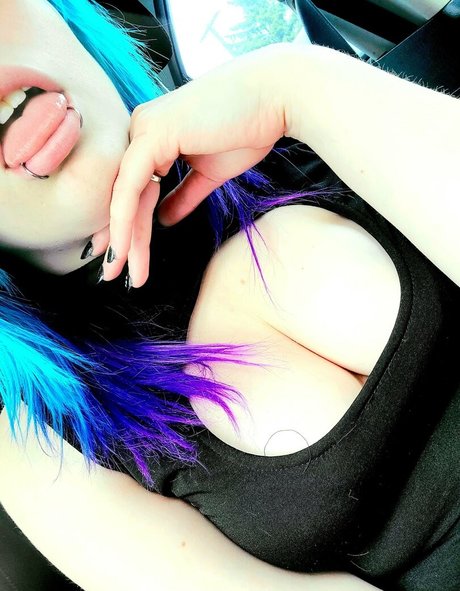 the merr cat star naked pics