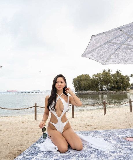 Novita Lam star pretty photo